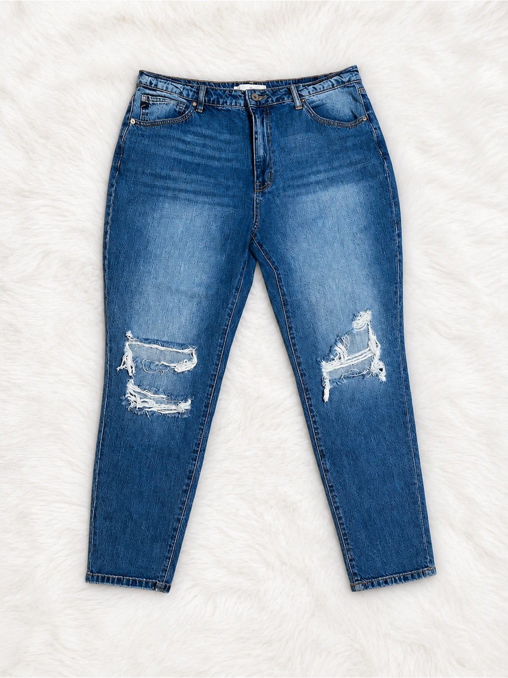 Kancan Distressed Mom Jeans Size 15/31 High Rise Medium Wash Trendy Denim